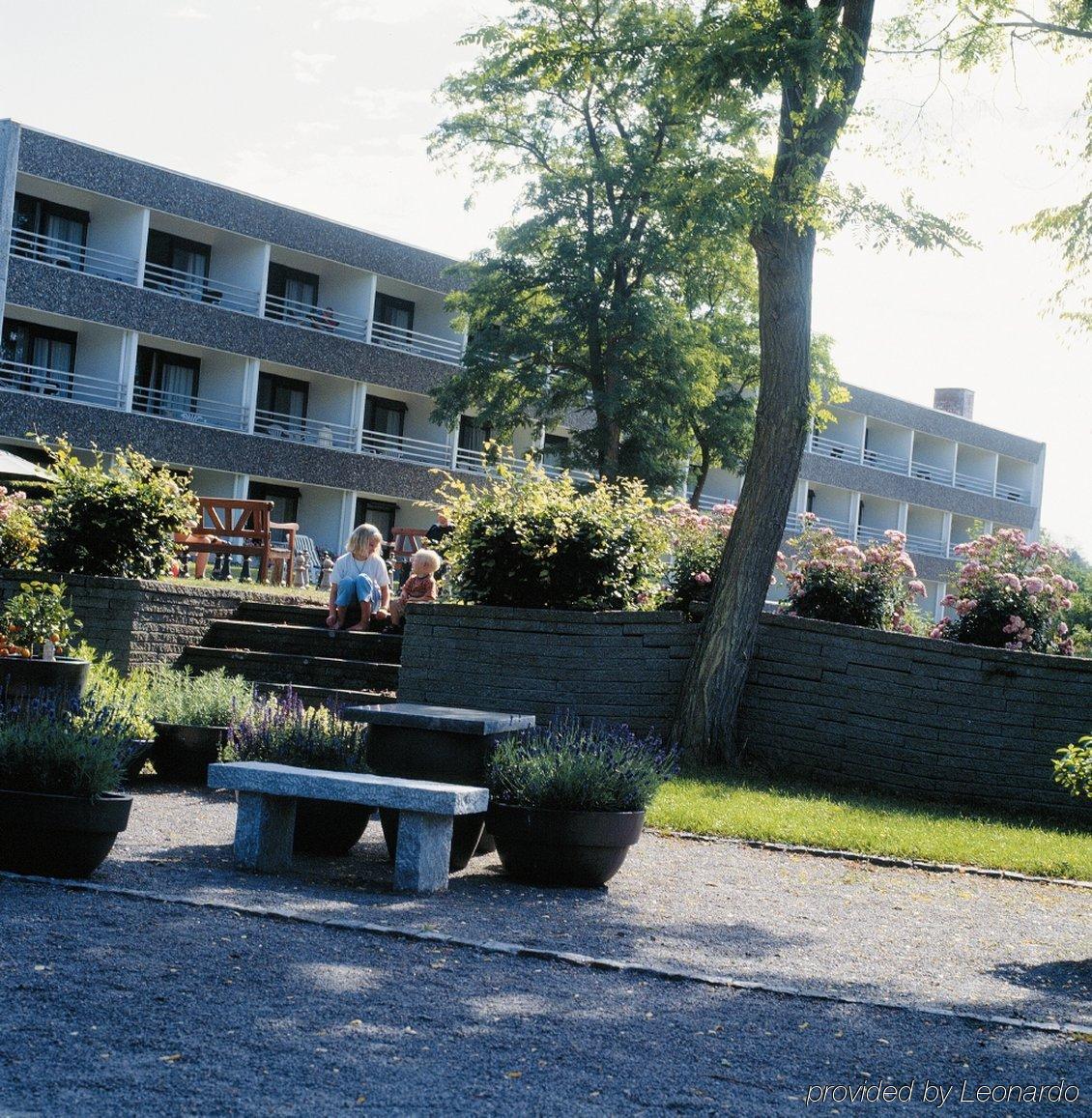 Fredensborg Badehotel Ronne Exterior photo