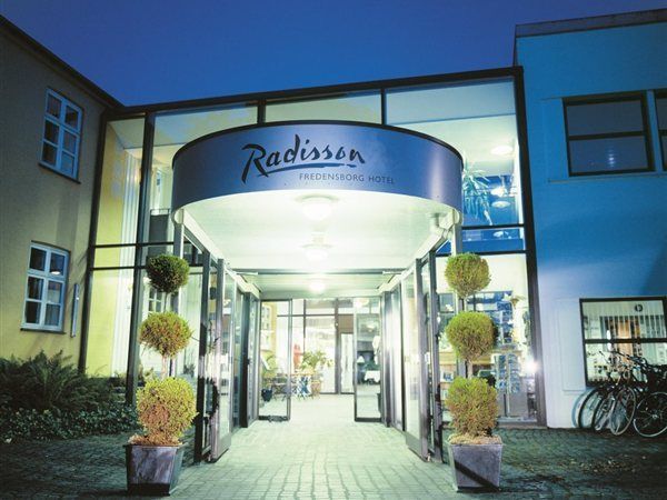 Fredensborg Badehotel Ronne Exterior photo